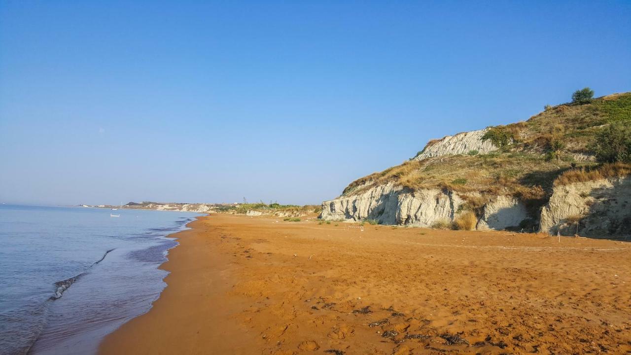 Galaxy Rooms Xi Beach المظهر الخارجي الصورة