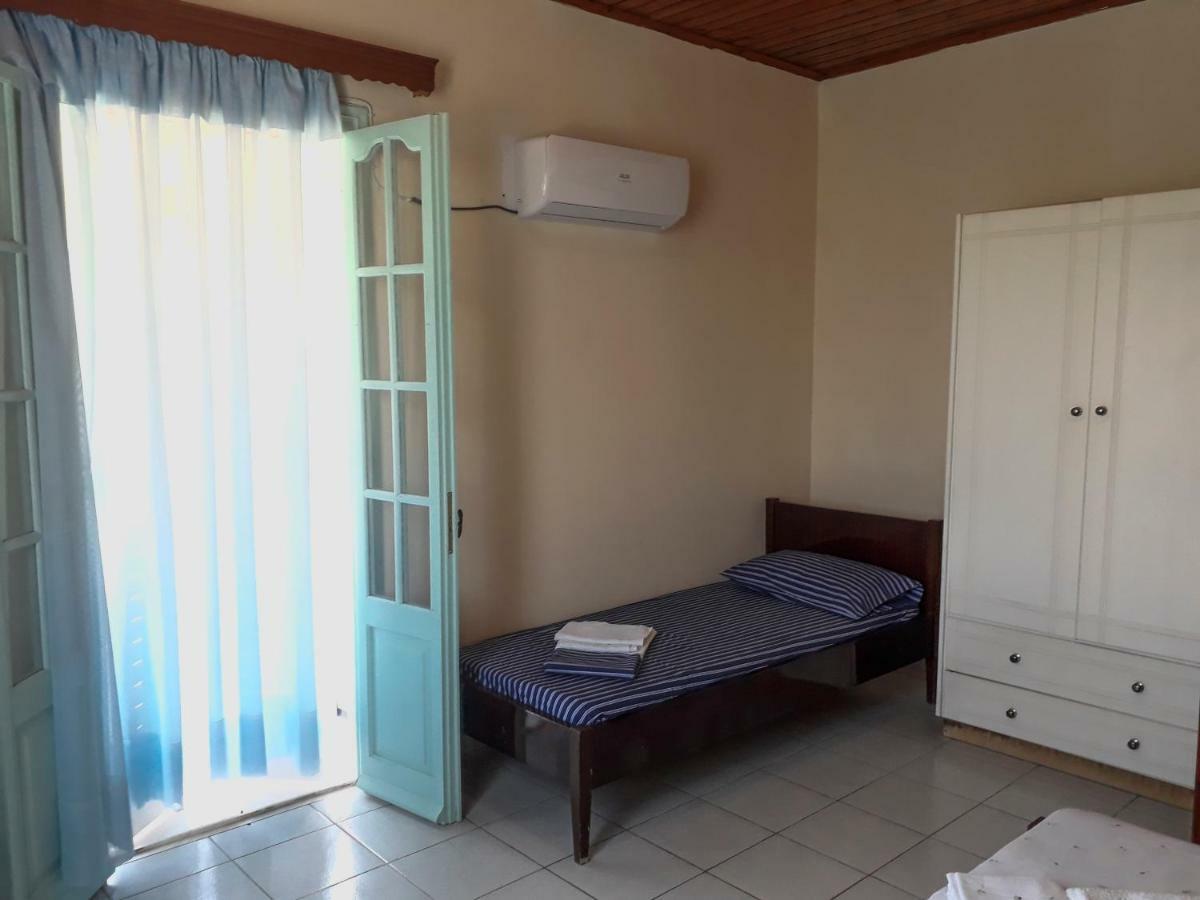Galaxy Rooms Xi Beach المظهر الخارجي الصورة