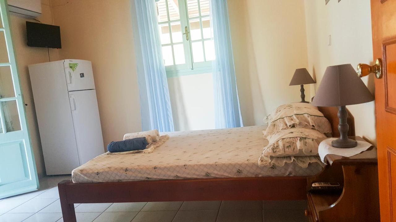 Galaxy Rooms Xi Beach المظهر الخارجي الصورة